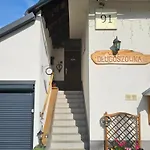 W Dlugoszowce アパート